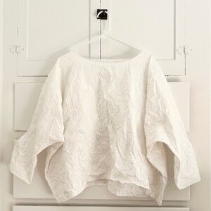 Heydari Statement Blouse in White Crinkle Fabric Size OS